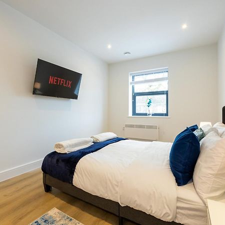 Modern 2 Bed Near Wythenshawe Hospital And Manchester Airport With Parking Ngoại thất bức ảnh